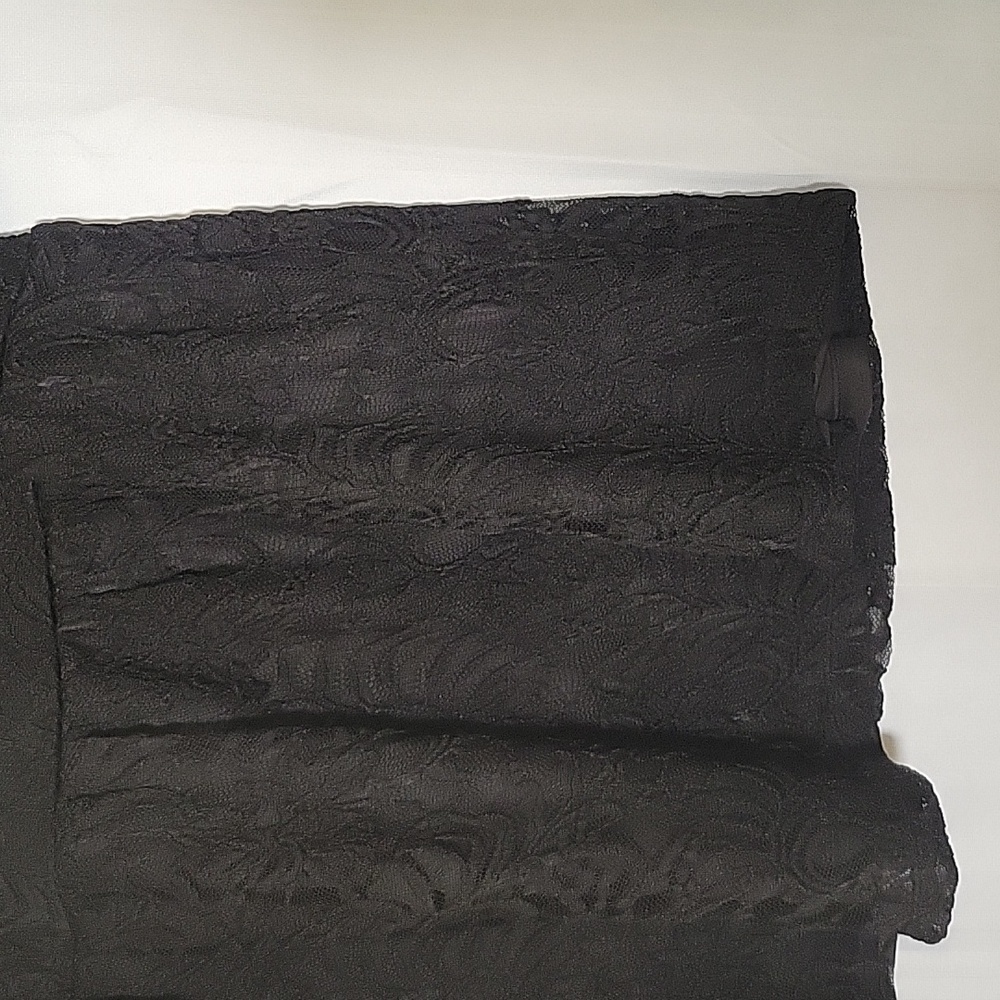 Torrid Black Lace Top NWT Size 1 (1X) - Picture 2 of 9